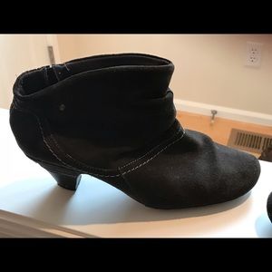 Pikolinos ankle bootie